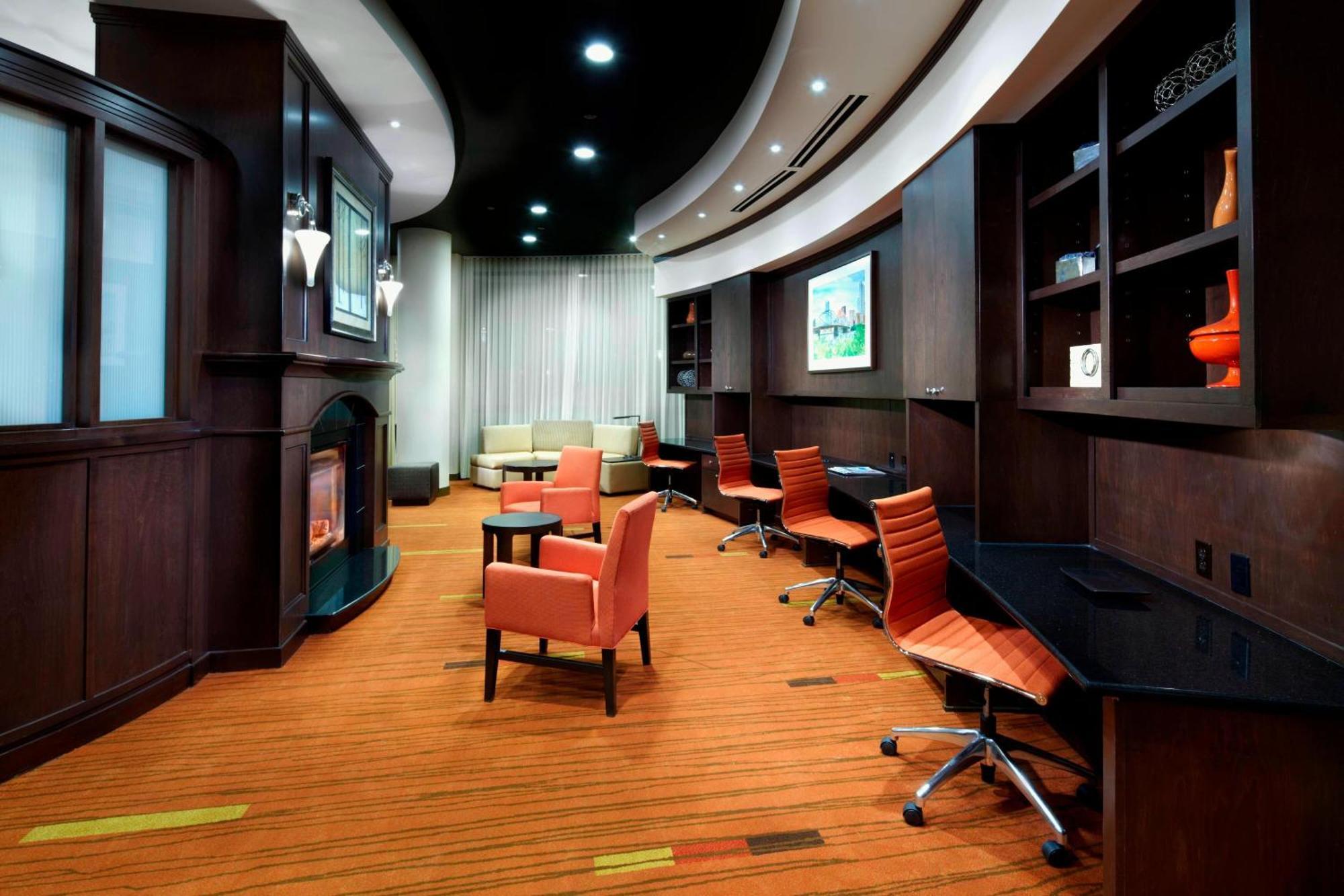 Courtyard By Marriott Pittsburgh West Homestead Waterfront Exterior photo